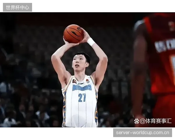 周琦虽拼尽全力守护禁区，但北京队整体进攻火力不济无缘总决赛。